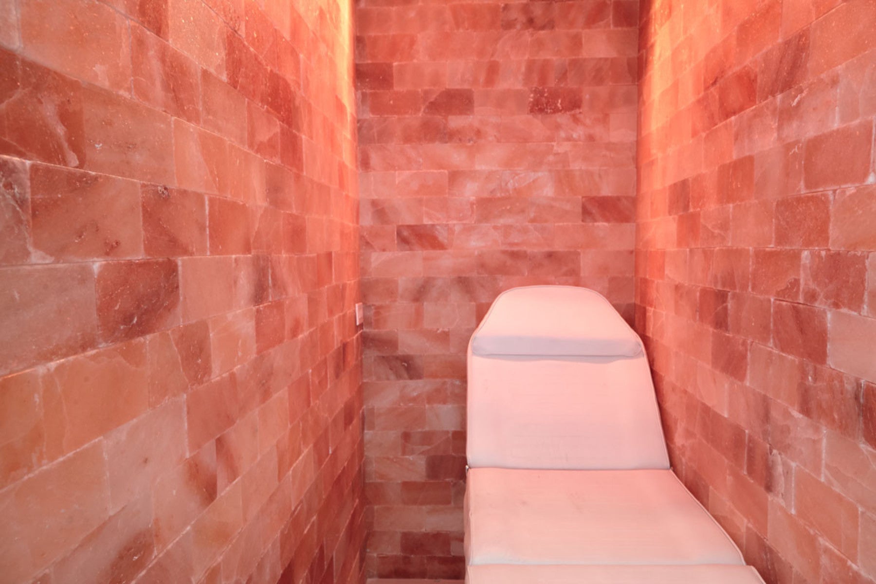 Himalayan Salt Sauna 8' x 4' Surface Area - 35 Sq feet Black Tai Salt Co.
