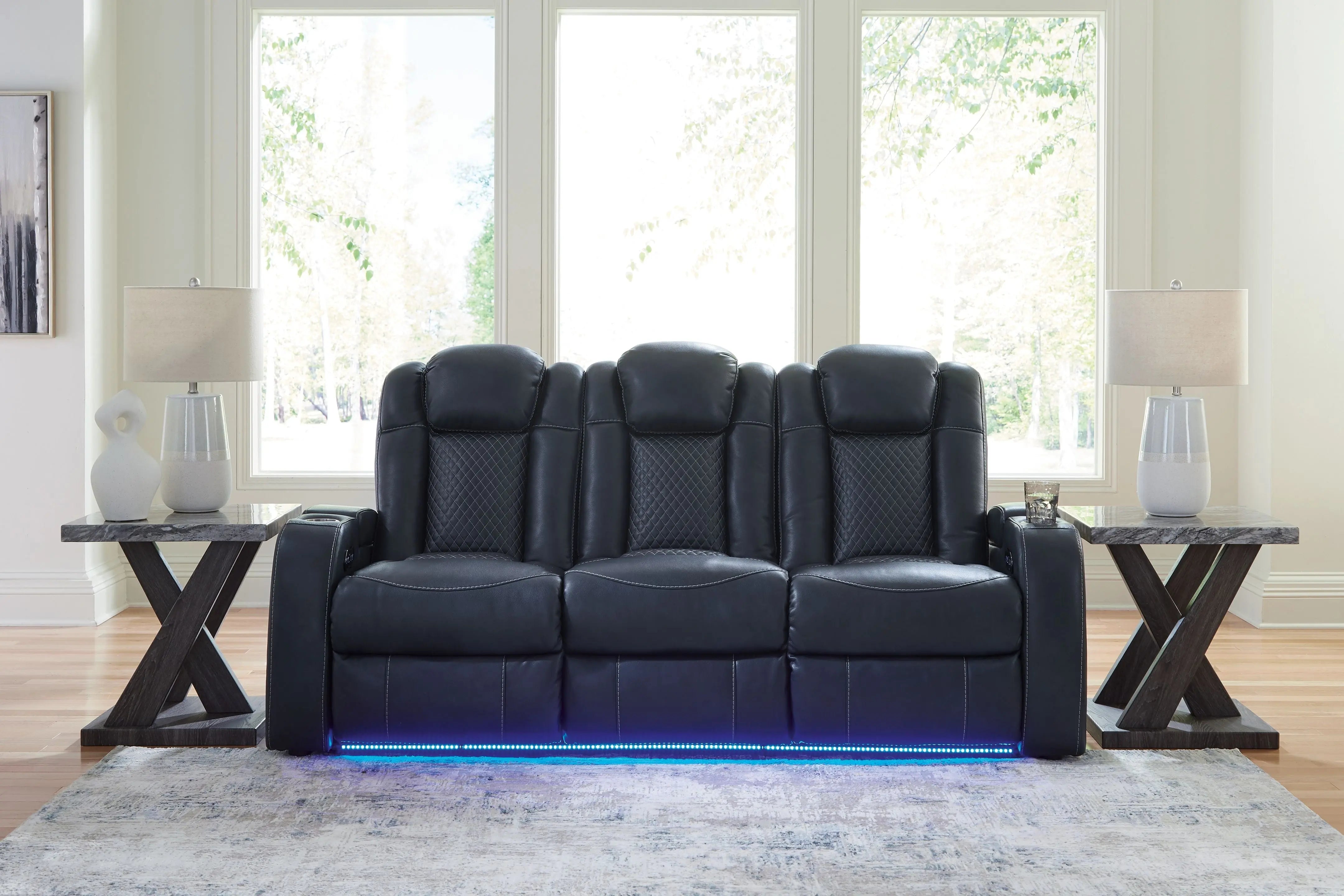 Fyne-dyme - Power Reclining Sofa With Adj Headrest Unique Piece Furniture