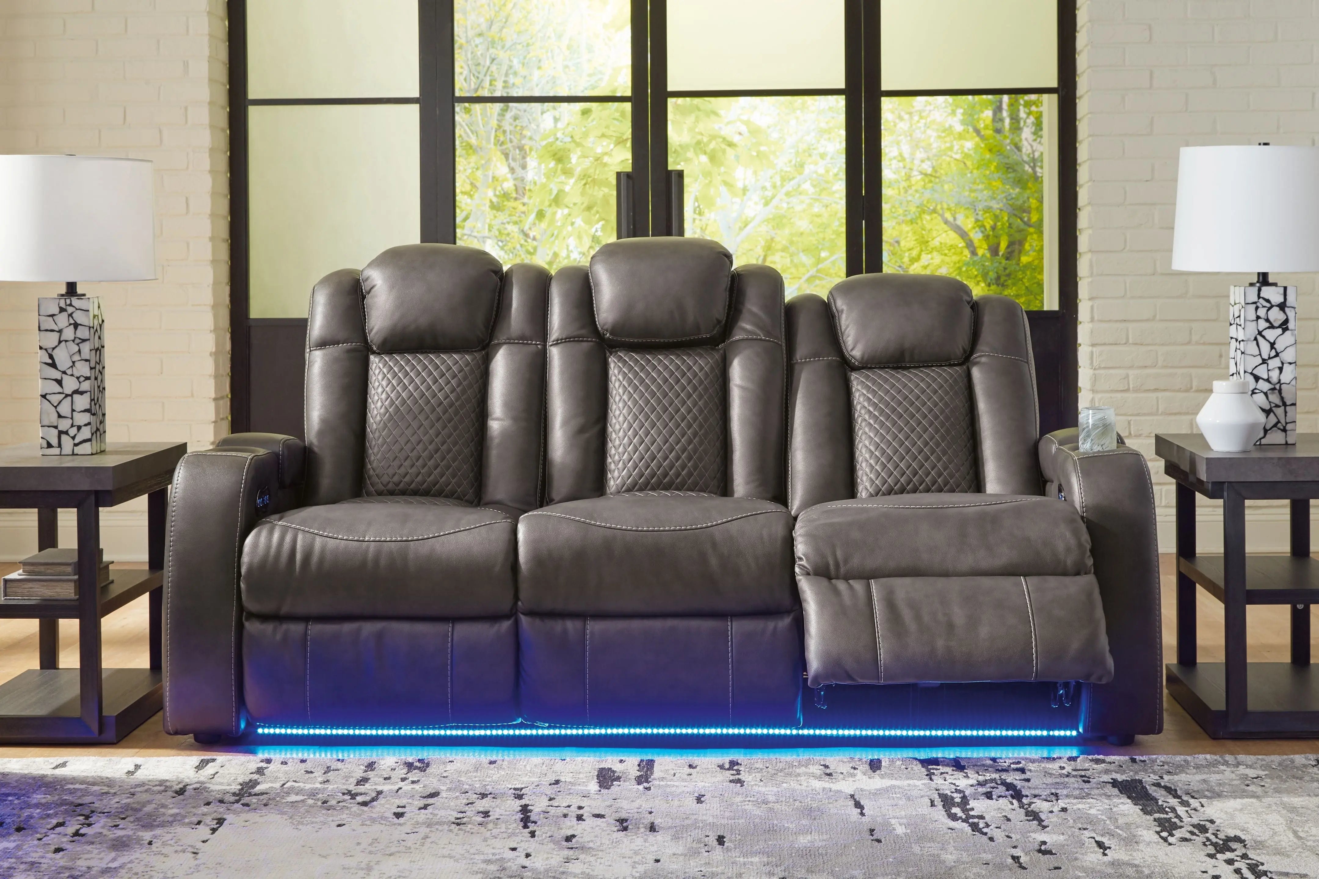 Fyne-dyme - Power Reclining Sofa With Adj Headrest Unique Piece Furniture