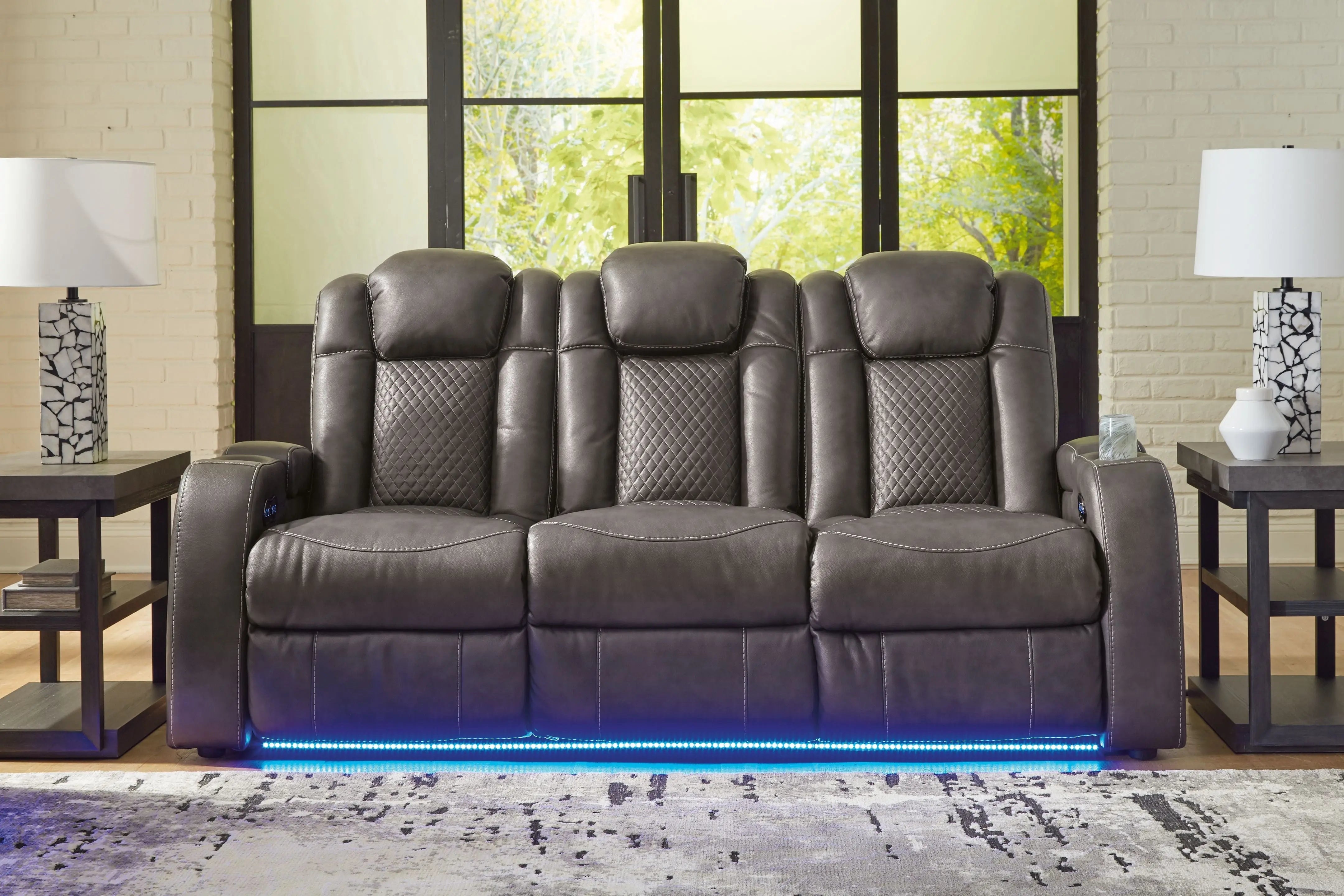 Fyne-dyme - Power Reclining Sofa With Adj Headrest Unique Piece Furniture