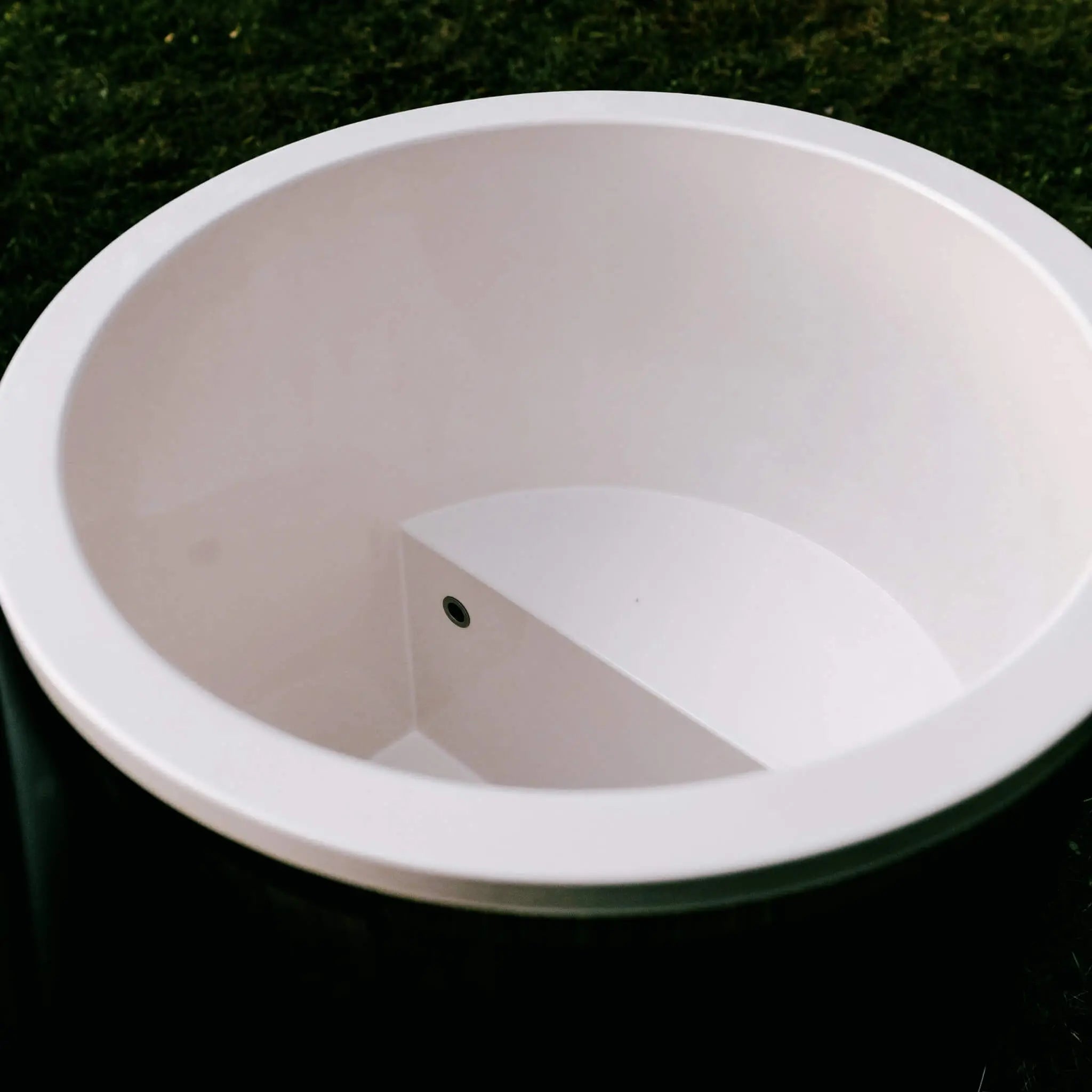 Premium 1-Person Fully-Assembled ThermoWood Cold Plunge Tub (SAK80914) SAKSBY WHOLESALE