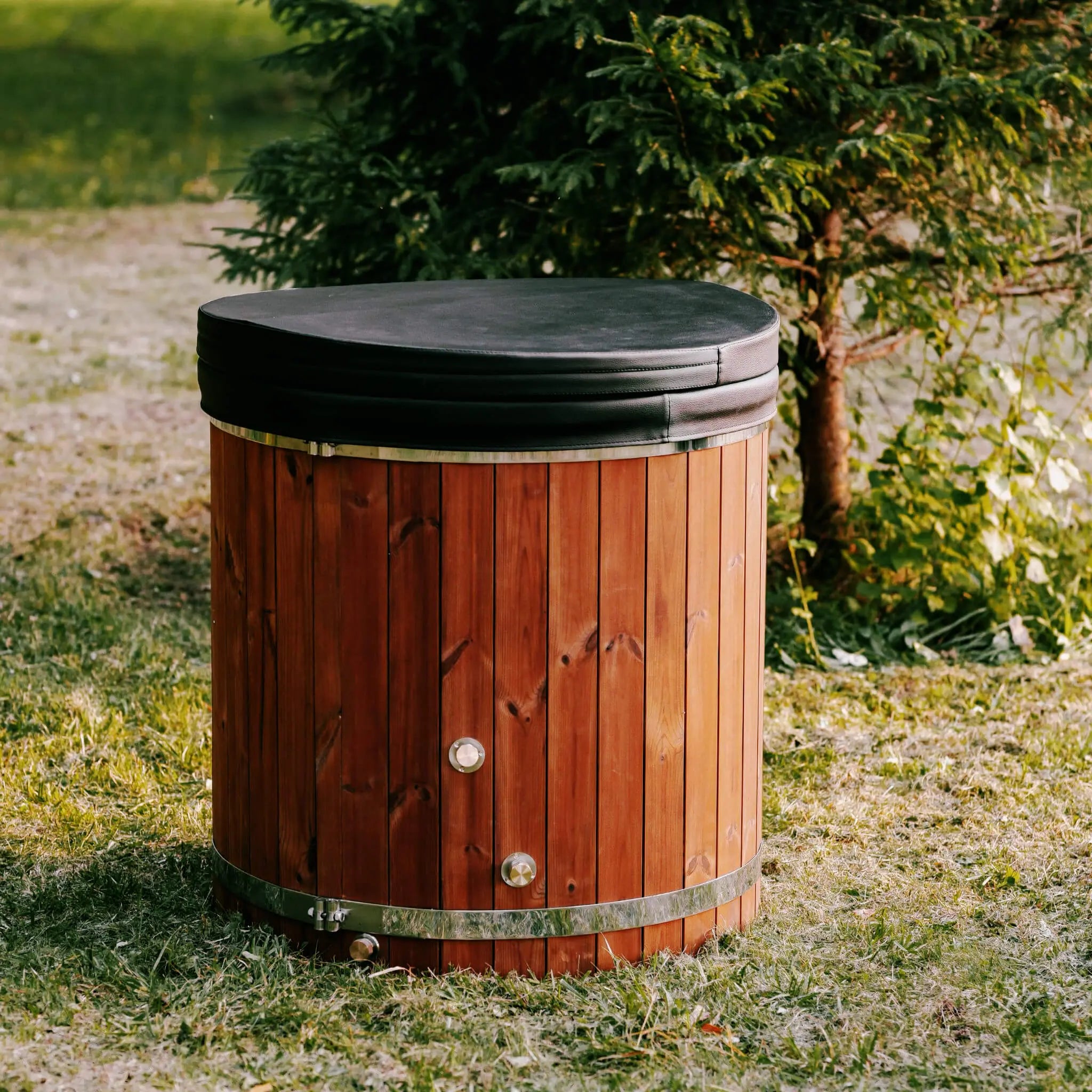 Premium 1-Person Fully-Assembled ThermoWood Cold Plunge Tub (SAK80914) SAKSBY WHOLESALE