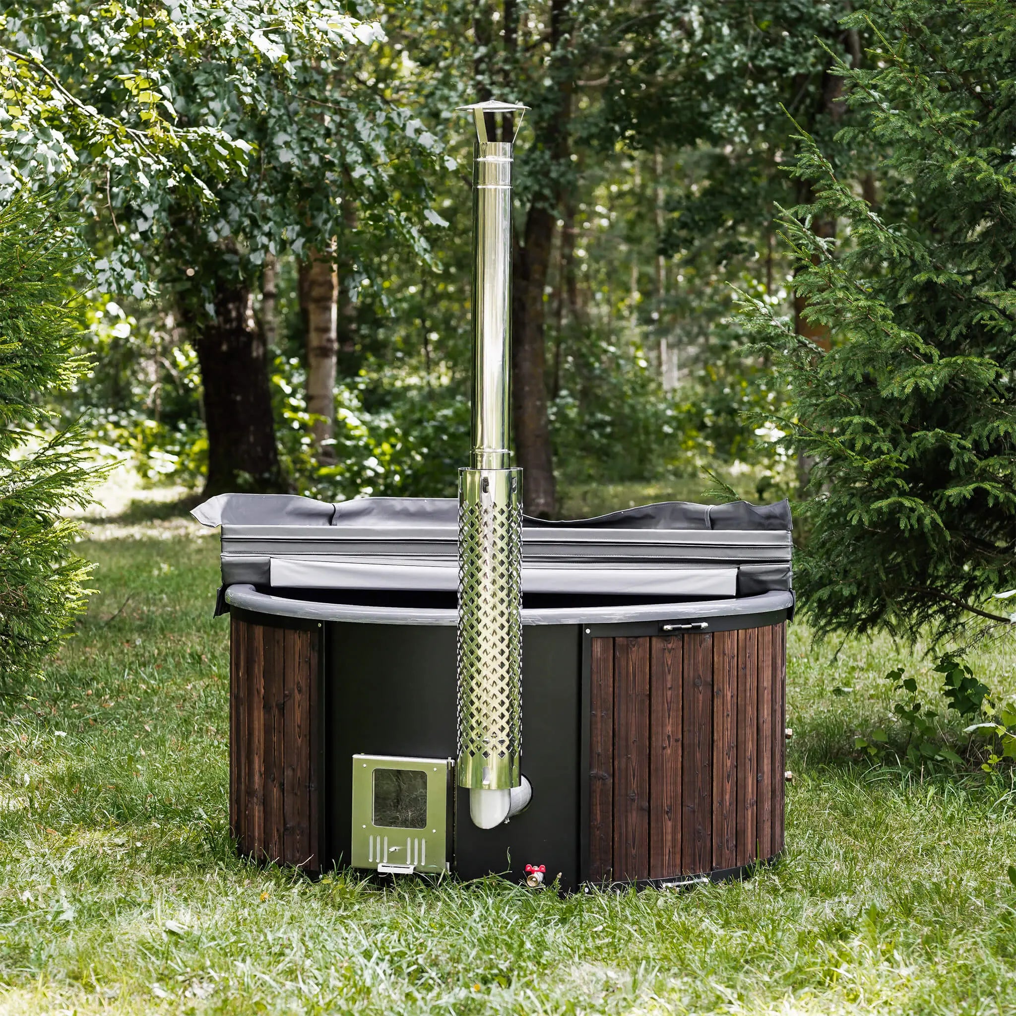 Premium 4-Person Fully-Assembled ThermoWood Wood-Fired Hot Tub (SAK14528) SAKSBY WHOLESALE