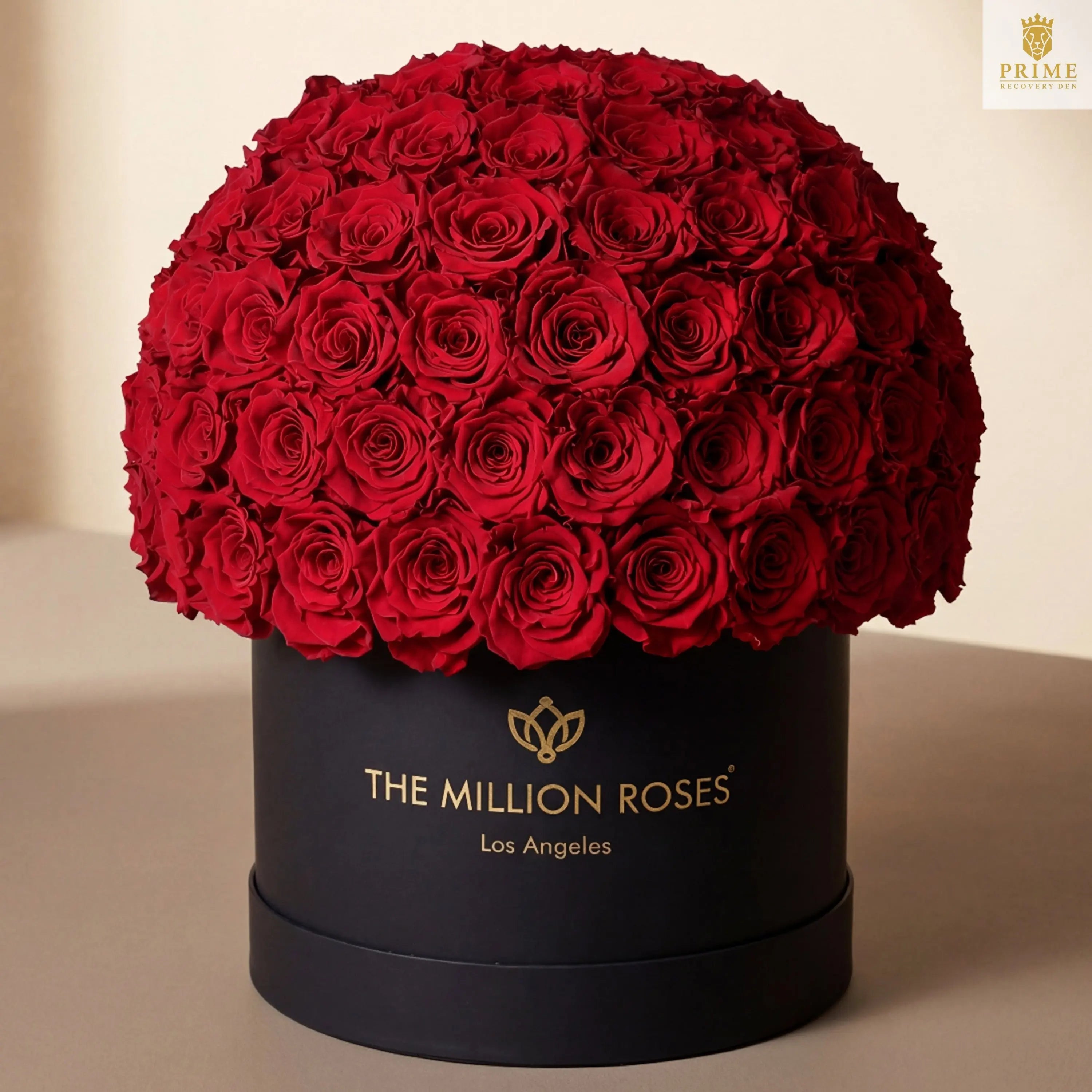 Supreme Black Superdome Box | Red Roses – 120-130 Preserved Roses